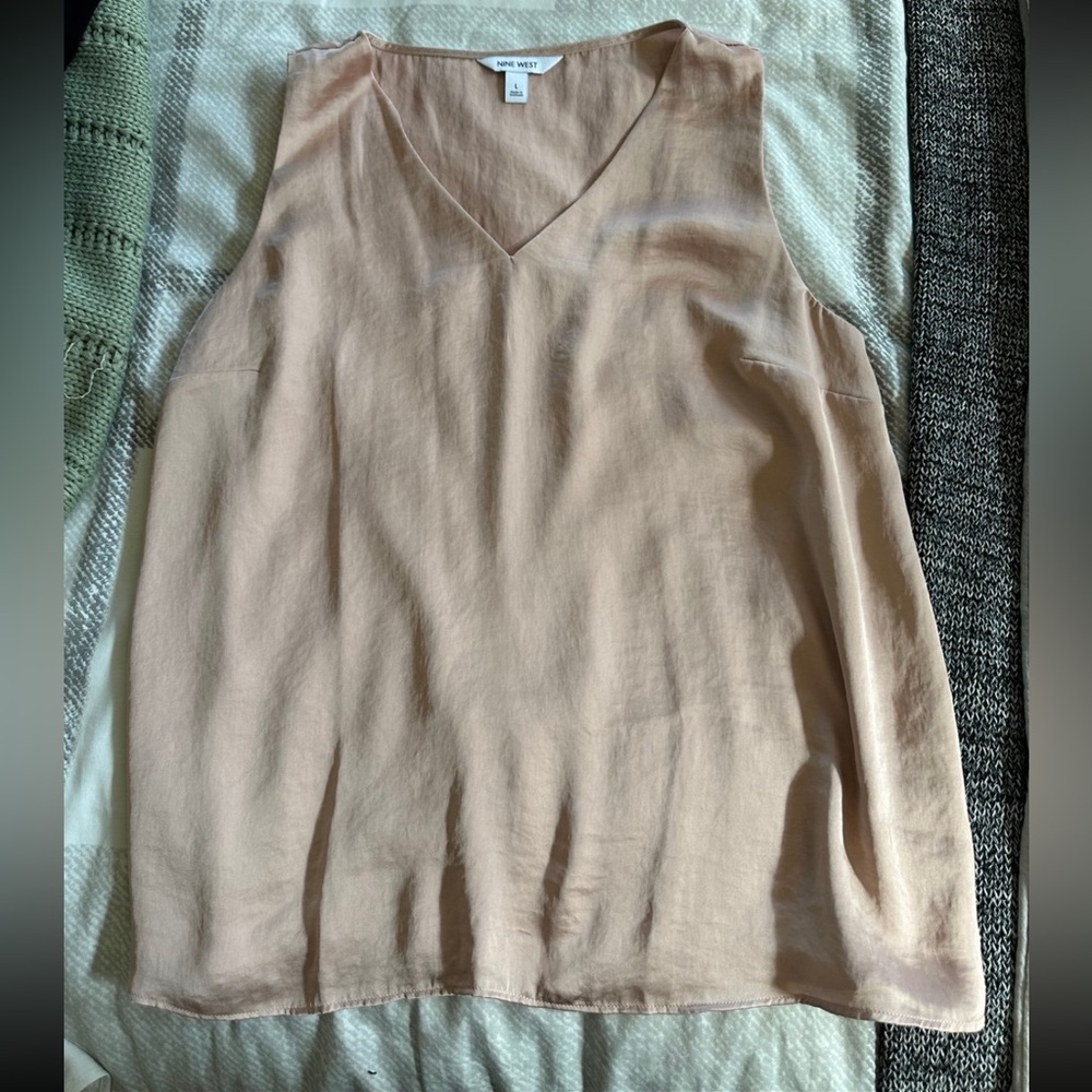 Pink tank